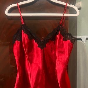 FREDRICKS OF HOLLYWOOD RED LACE TOP